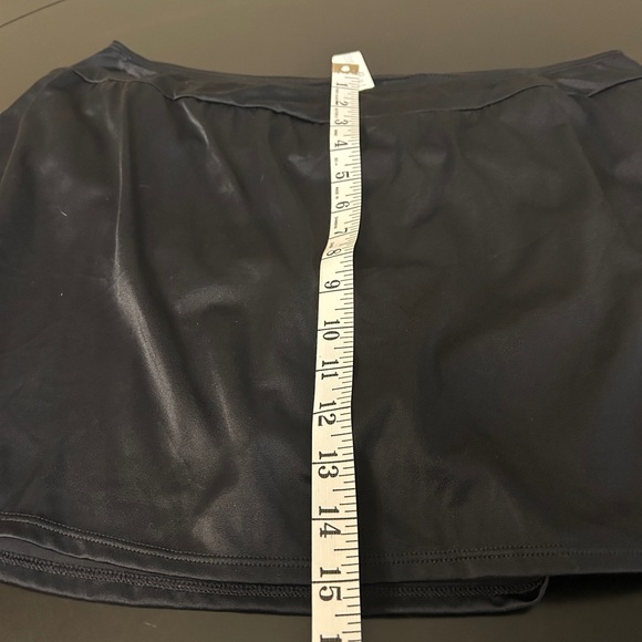 Black Swim Skirt - new without tags - Picture 5 of 7